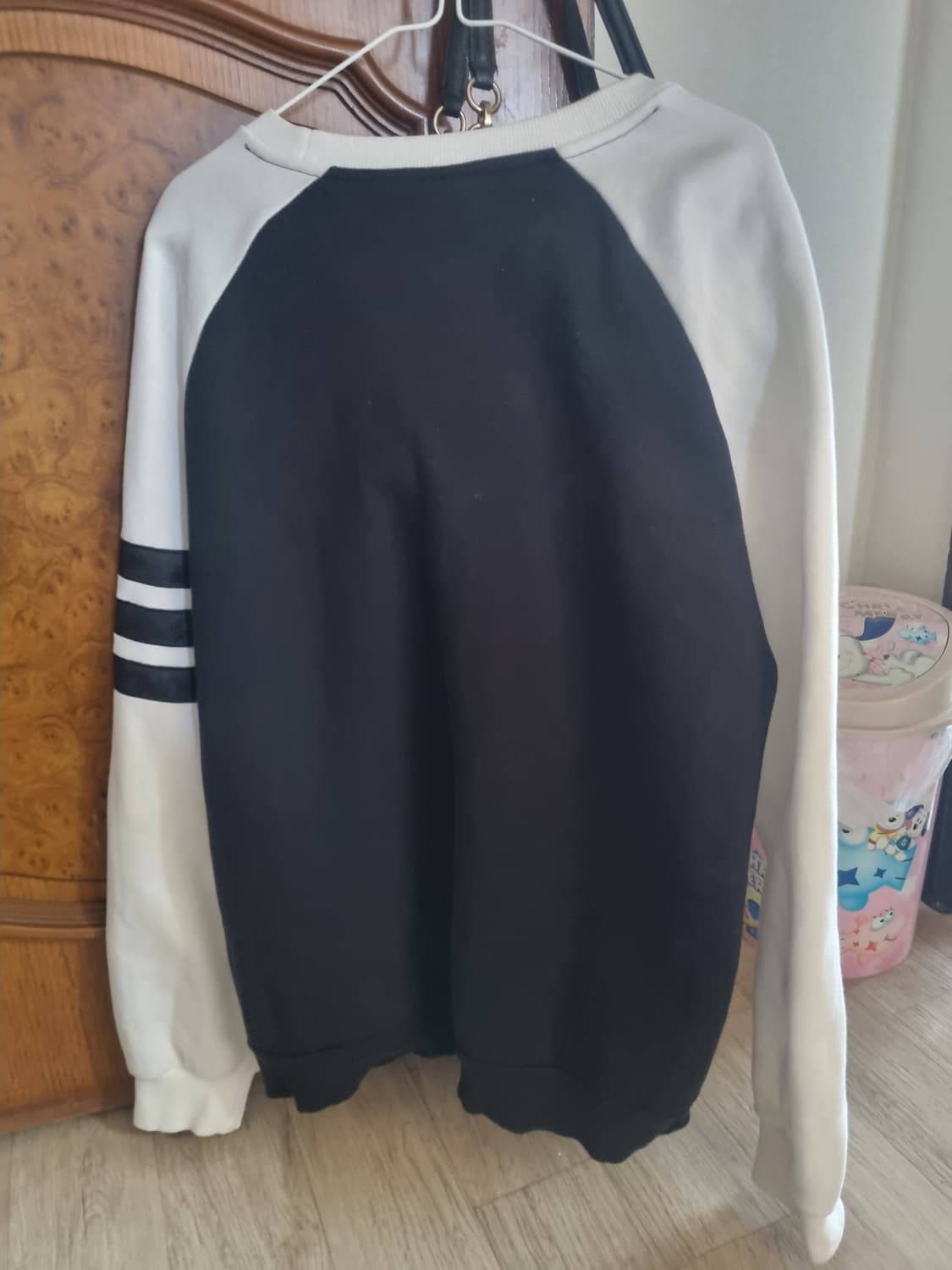 라글라21스포츠맨투맨.  L/XL 상품이미지2