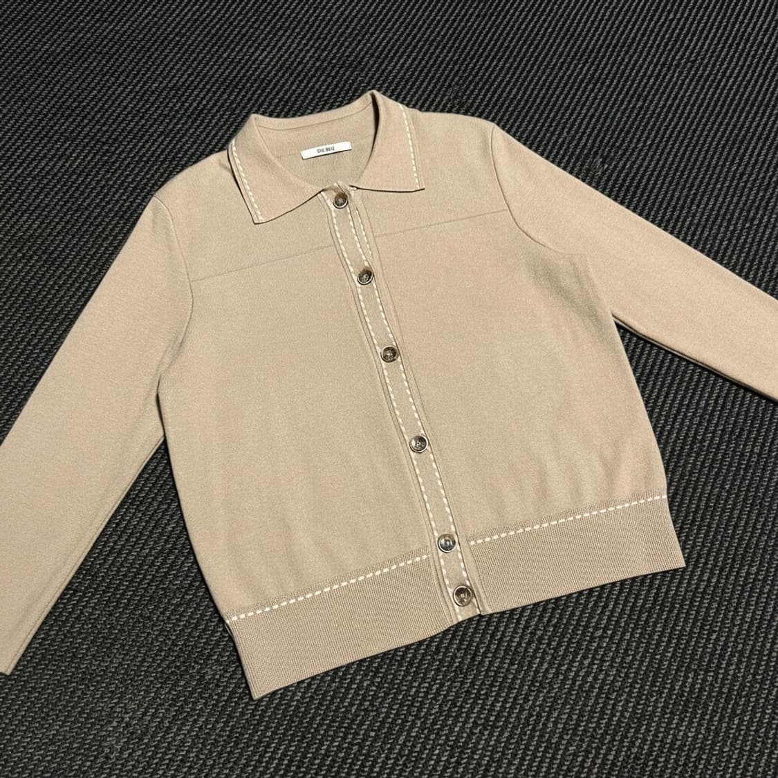 [M] BCBG 비씨비지 우먼즈 스티치 카라 니트 가디건 상품이미지2