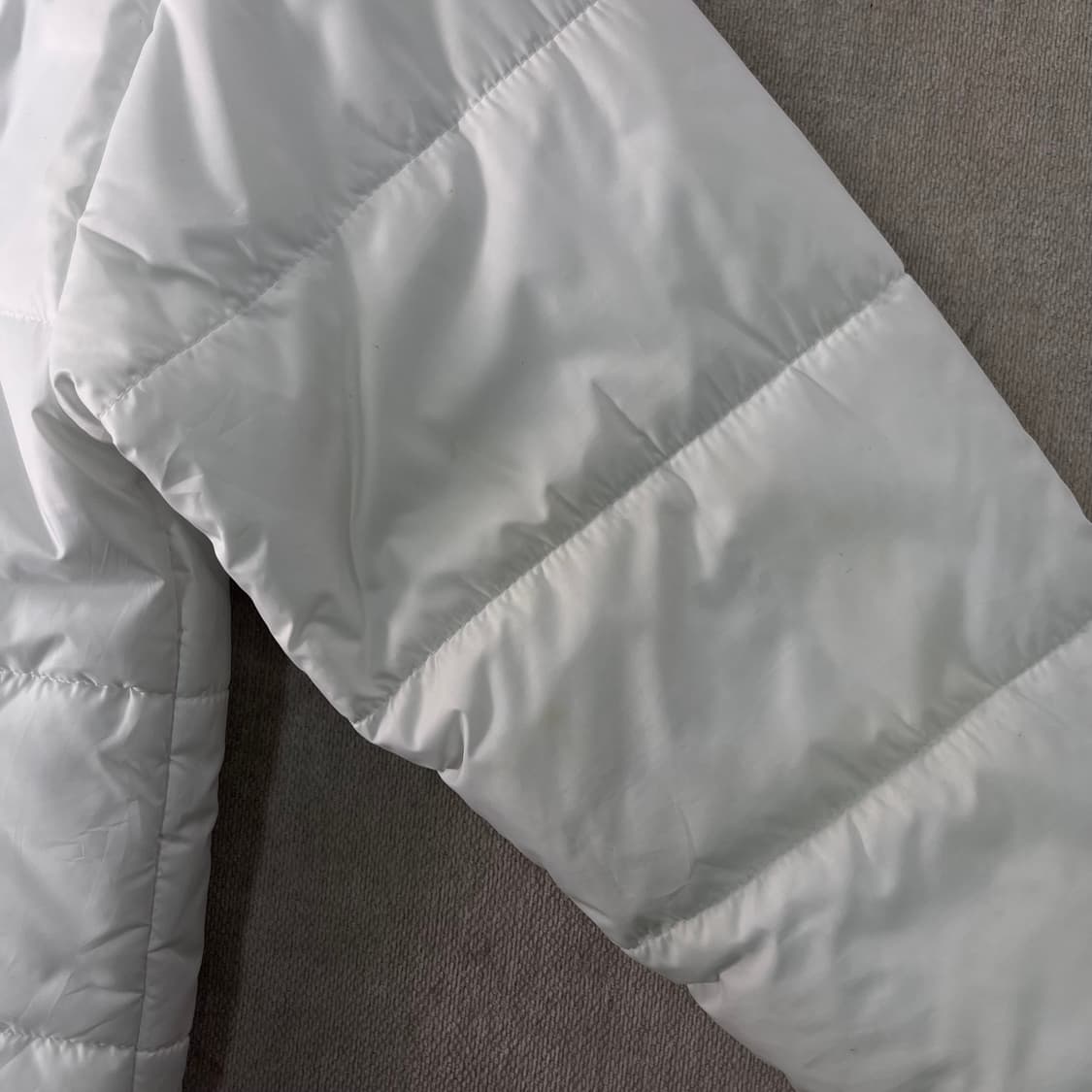 W 100 나이키 신형 백스우시 화이트 푸퍼 패딩 상품이미지6