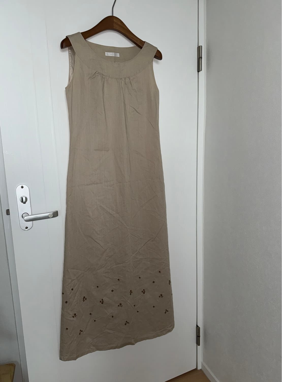 Embroidered Linen Sleeveless Dress 상품이미지1