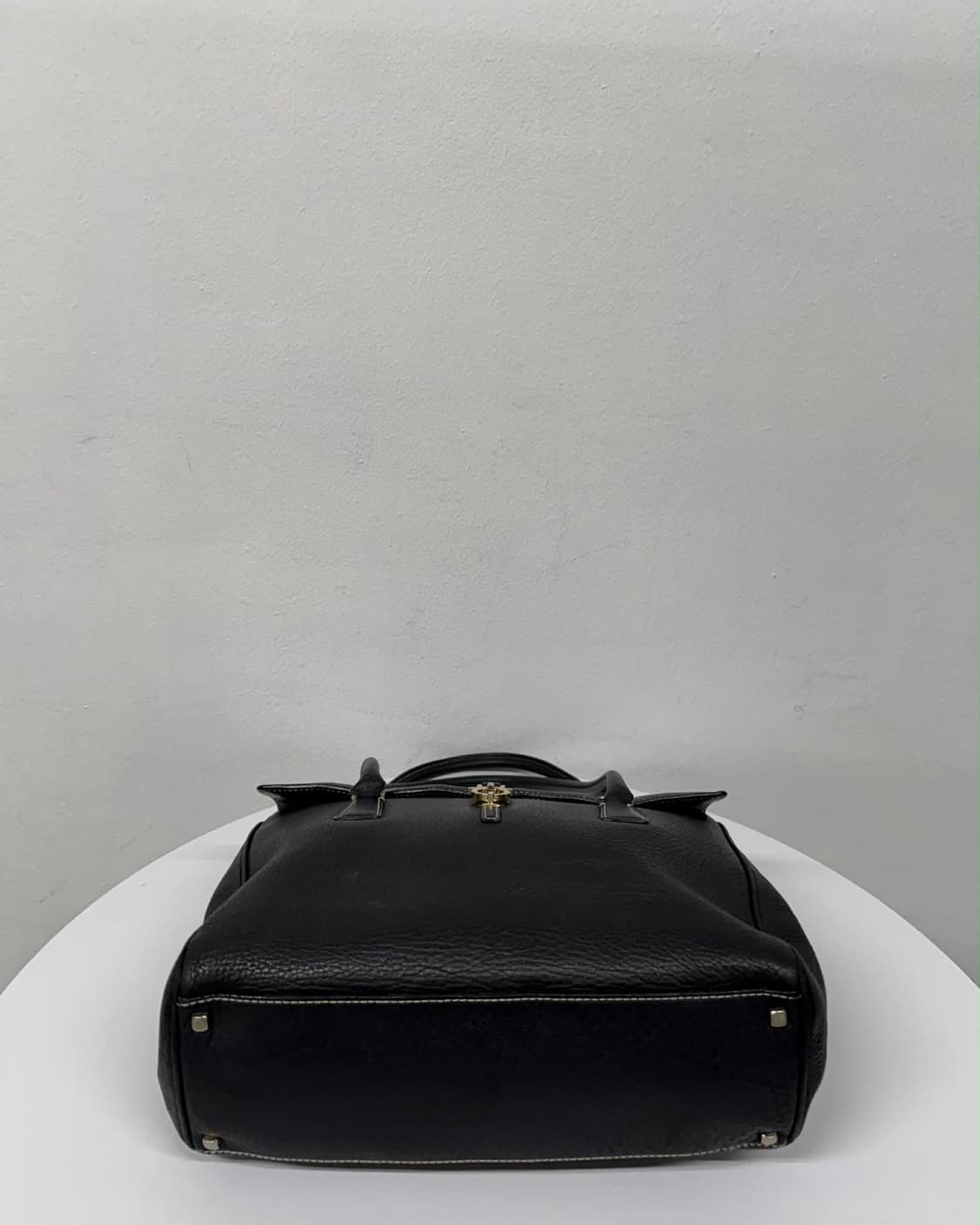 살바토레 페라가모 간치니 가죽 플랩 숄더 토트백 상품이미지5