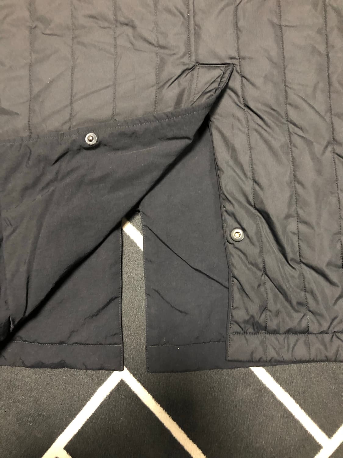 (횡재가)띠어리 리버시블 양면패딩/몽클레어타임솔리드시스템스톤프라다톰포드 상품이미지8