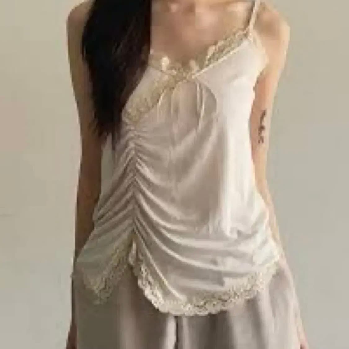 구해요)) 레이스 셔링 슬리브리스 사토미라디오 키튼 르노우 상품이미지2