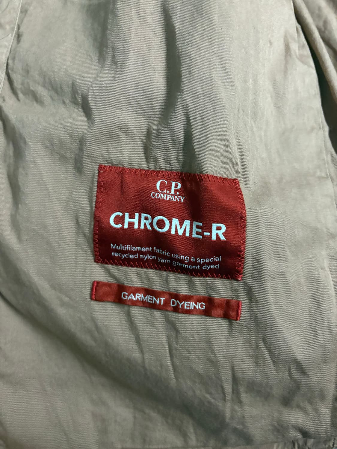 CP컴퍼니 바람막이 L 상품이미지6