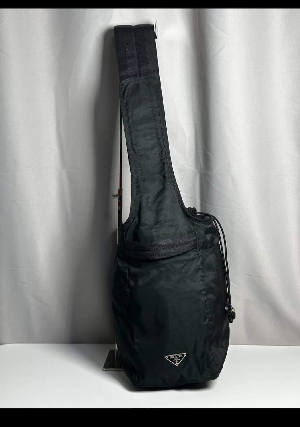 PRADA 프라다 나일론 드로스트링 크로스백 상품이미지1