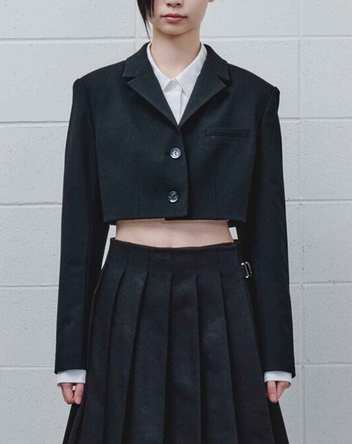 새상품 MINJUKIM TAILORED SHORT JACKET 상품이미지3