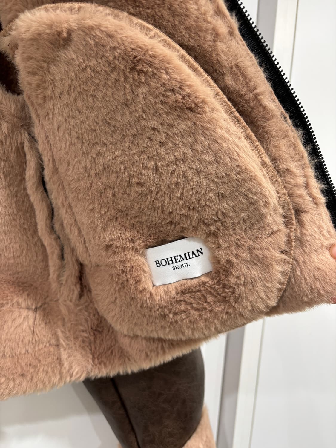 보헤미안서울 무스탕 브라운 21fw 상품이미지3