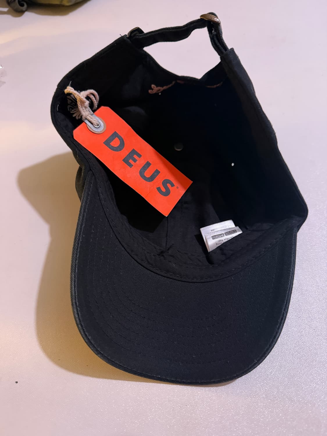 데우스 레코즈 모자 판매합니다! 상품이미지2