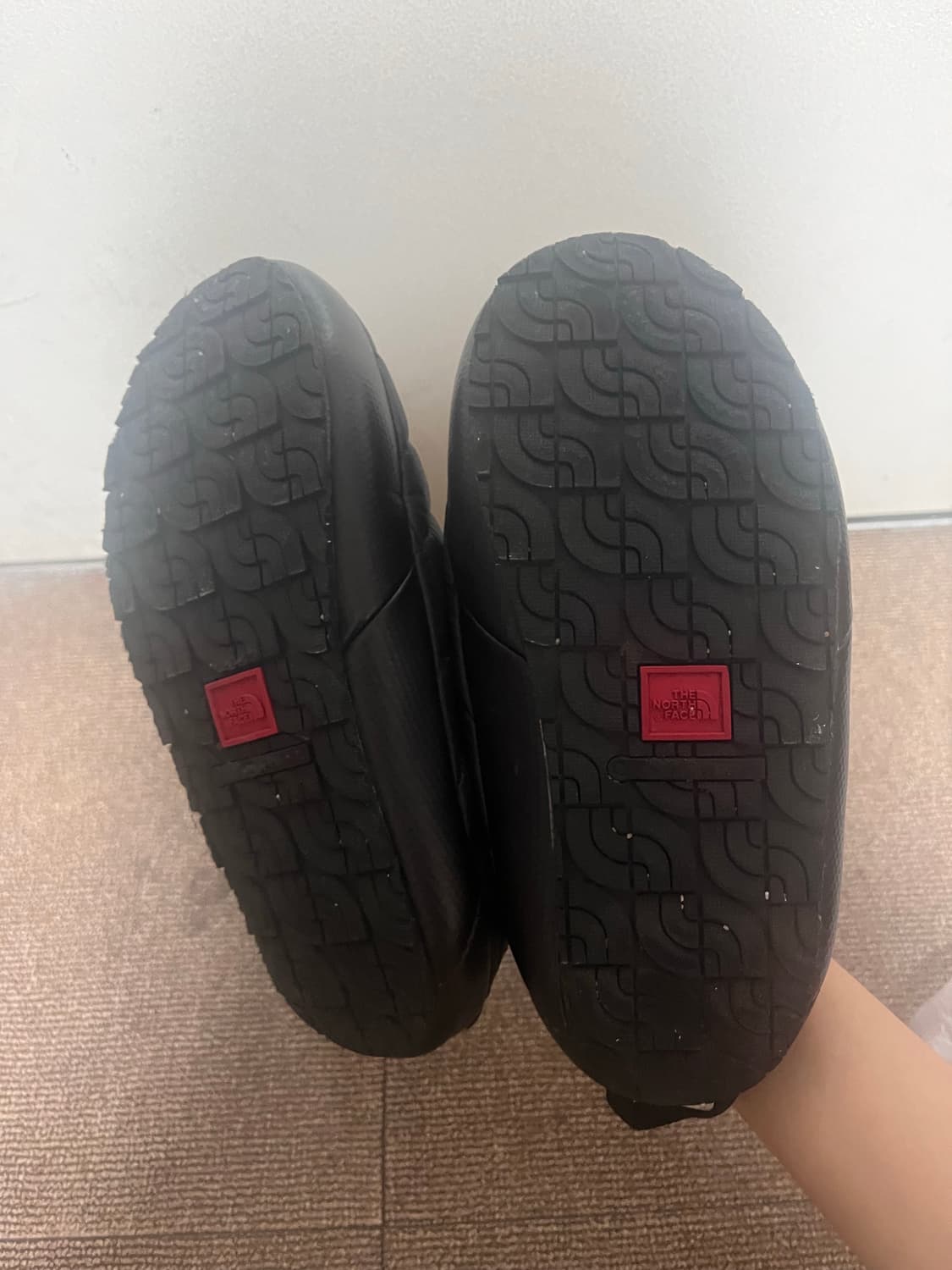 (W) 노스페이스 써모볼 트랙션 뮬 V 블랙 상품이미지2