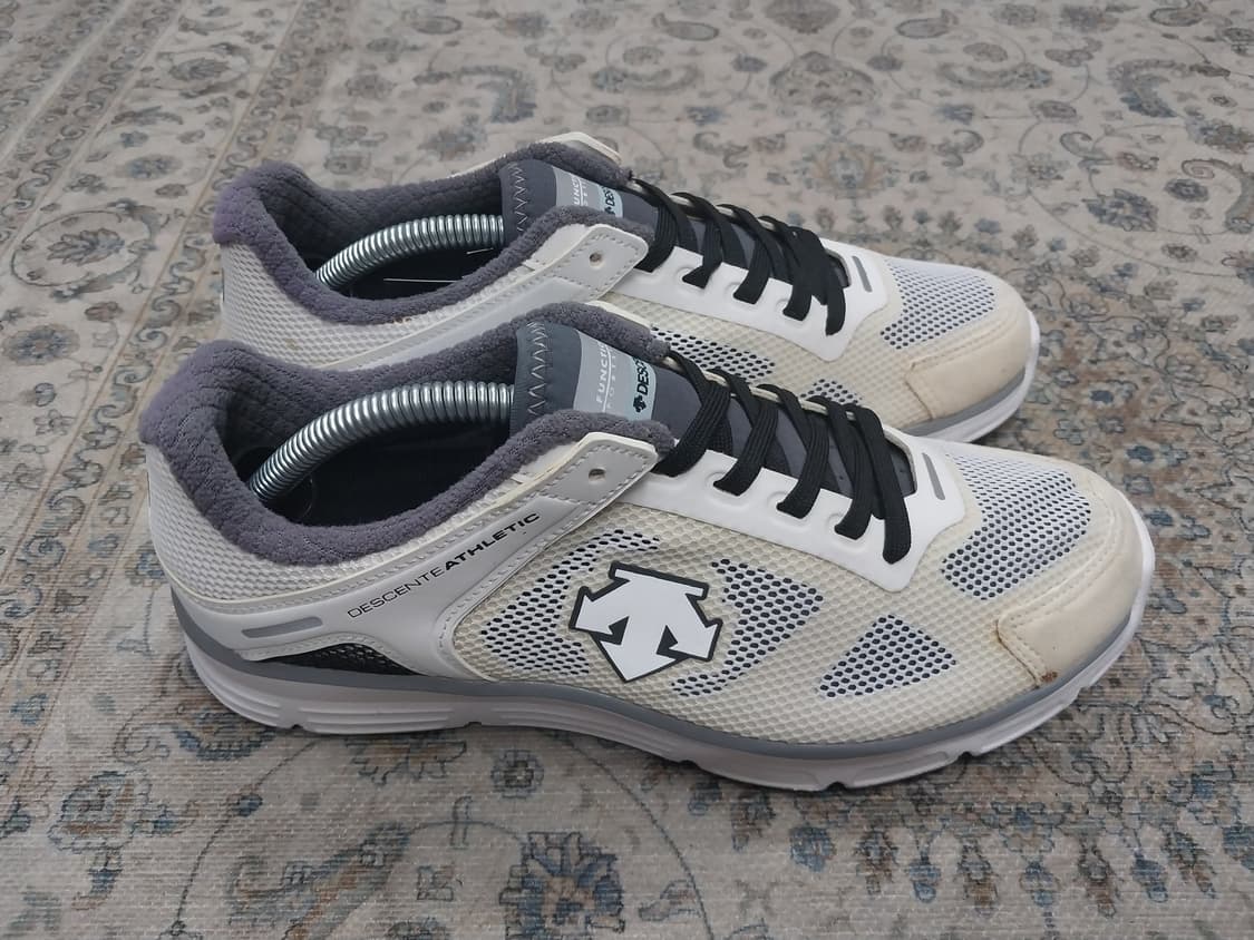 (새상품) DESCENTE 데상트 메쉬 스니커즈 235mm 상품이미지4