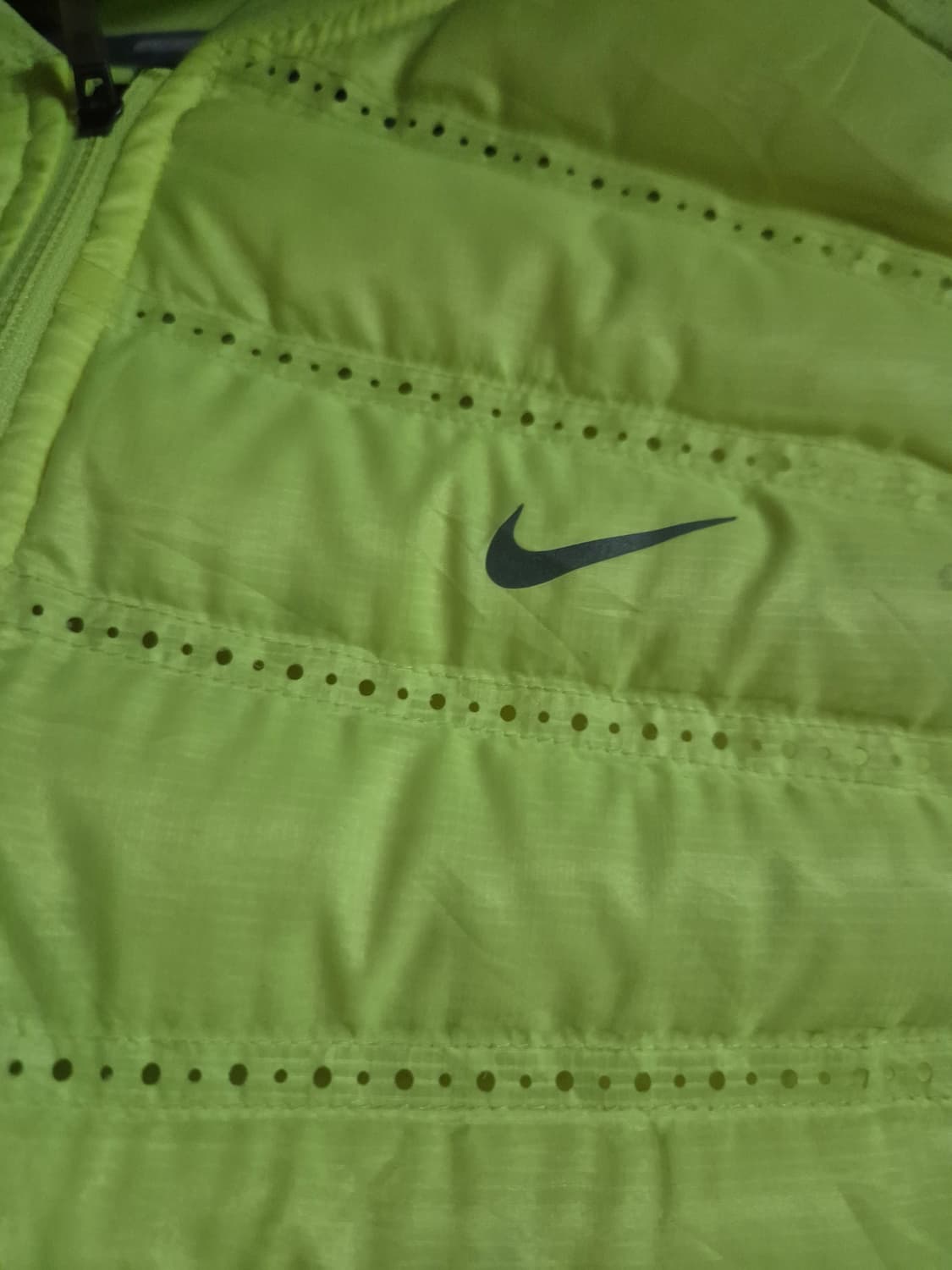 나이키에어로로프트800  여성패딩조끼m 상품이미지2