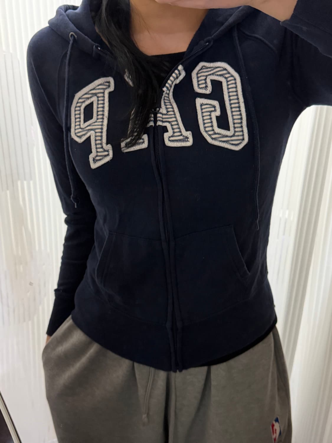 갭 스트라이프 네이비 후드집업 xs 상품이미지1