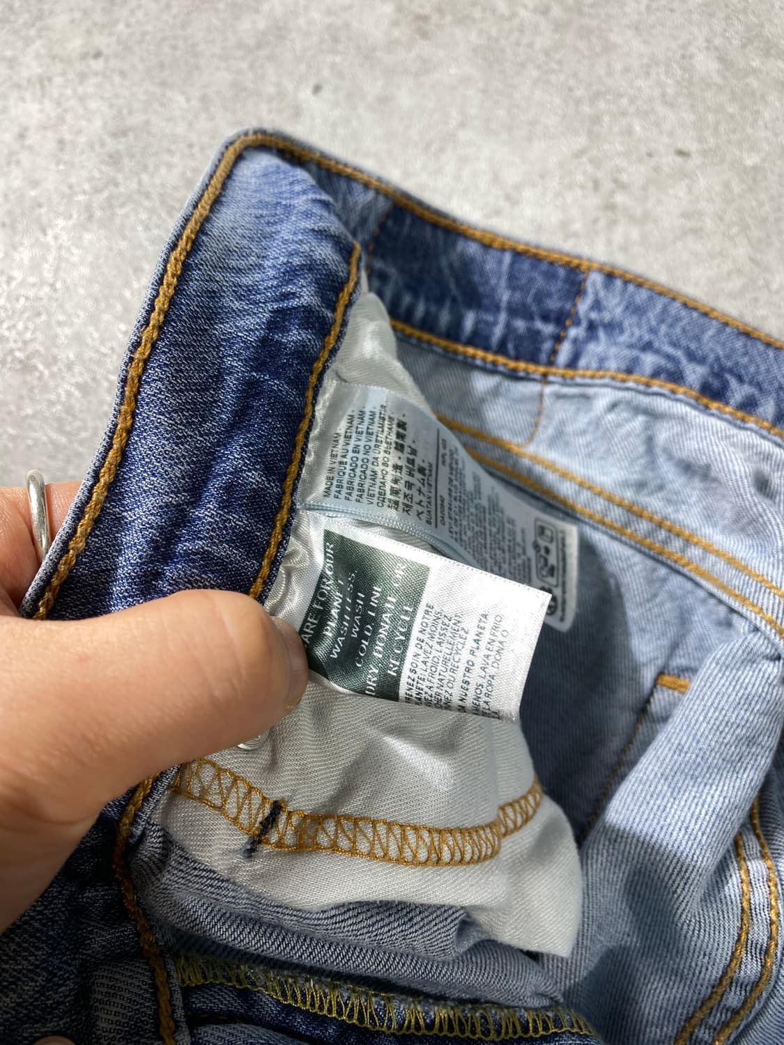 [32-33] Levi's 505 리바이스 레귤러핏 데님팬츠 상품이미지7