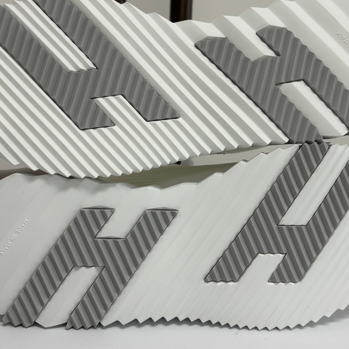 [41]에르메스 바운싱 스니커즈 상품이미지4