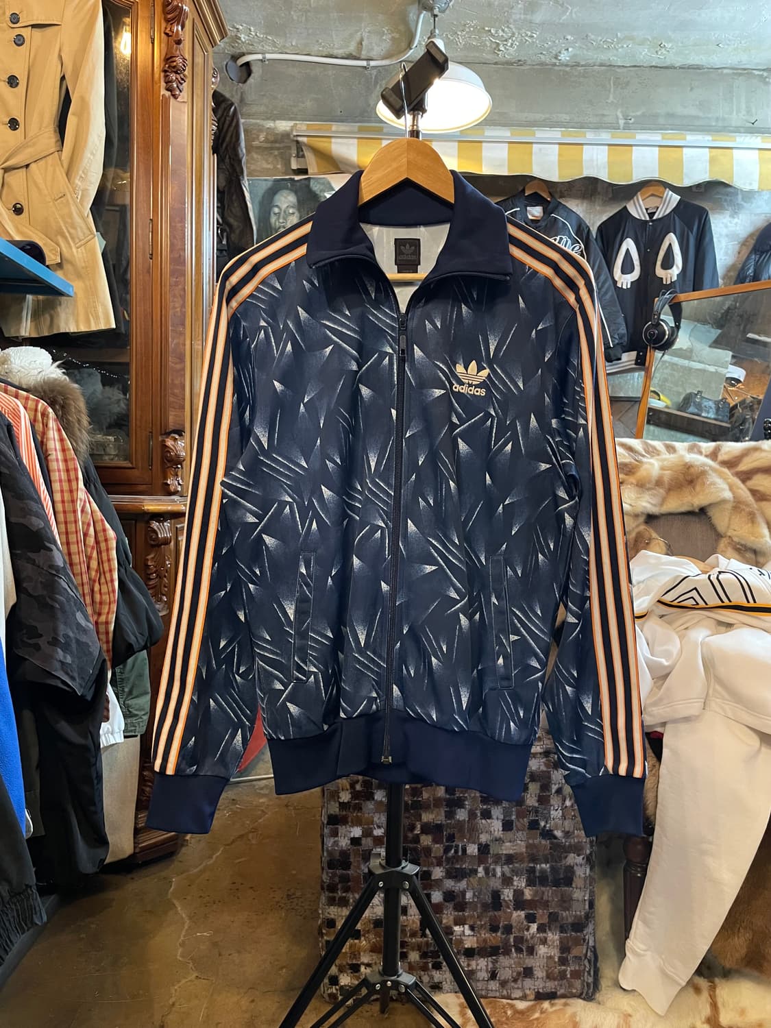 아디다스 리버풀 Candy 한정판 트랙탑 저지 자켓 상품이미지1