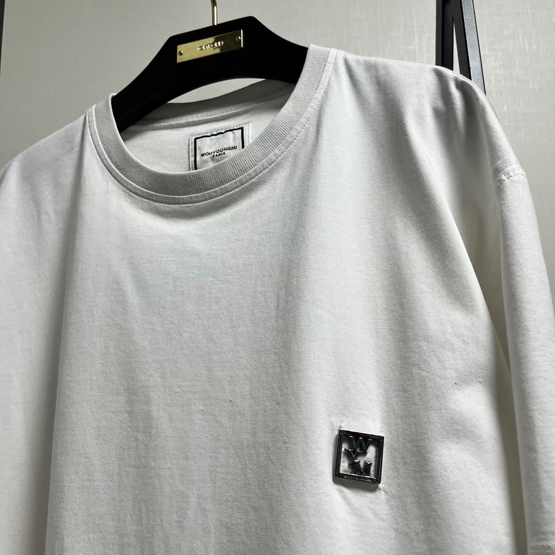 정품 48) 우영미 메탈로고 오버핏 반팔 티셔츠 100 상품이미지2