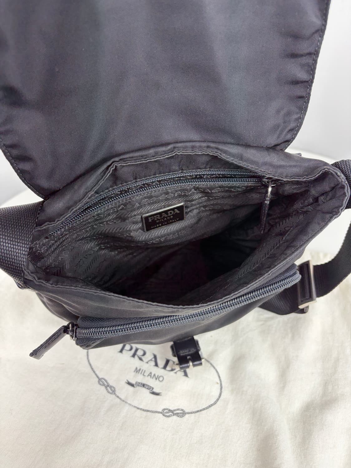프라다 B5469F 나일론 크로스백 메신저백 상품이미지10