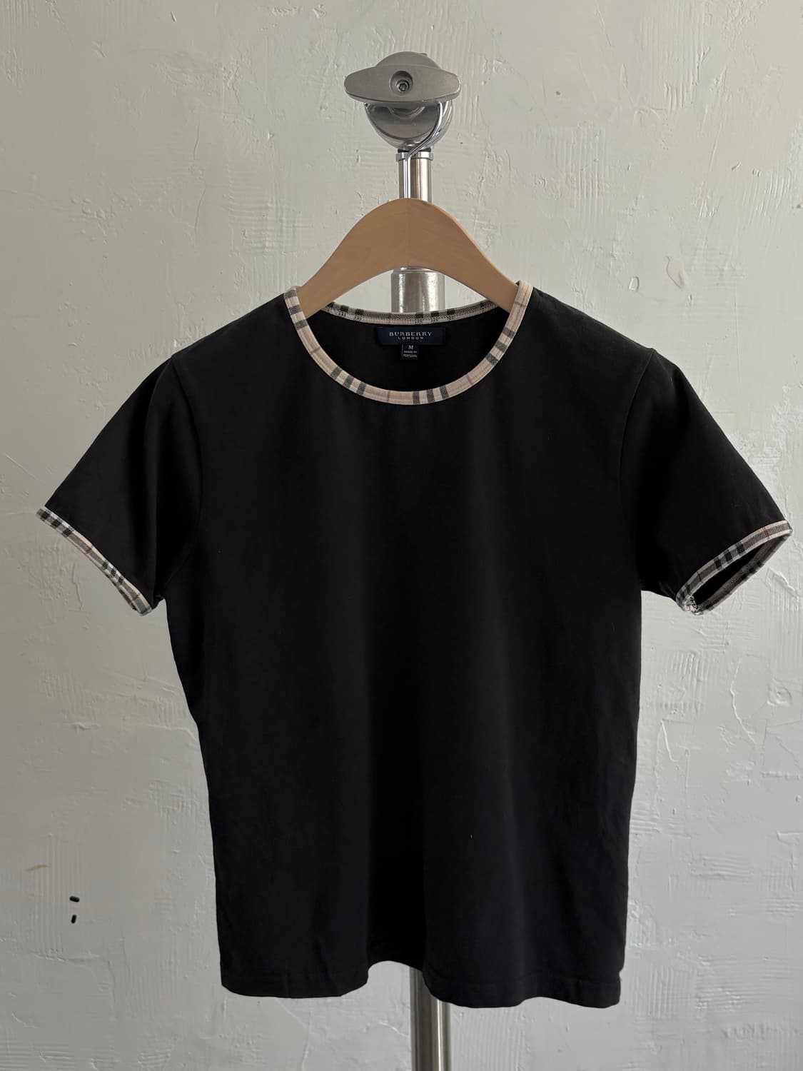 버버리 런던 노바체크 디테일 블랙 반팔 티 상품이미지1