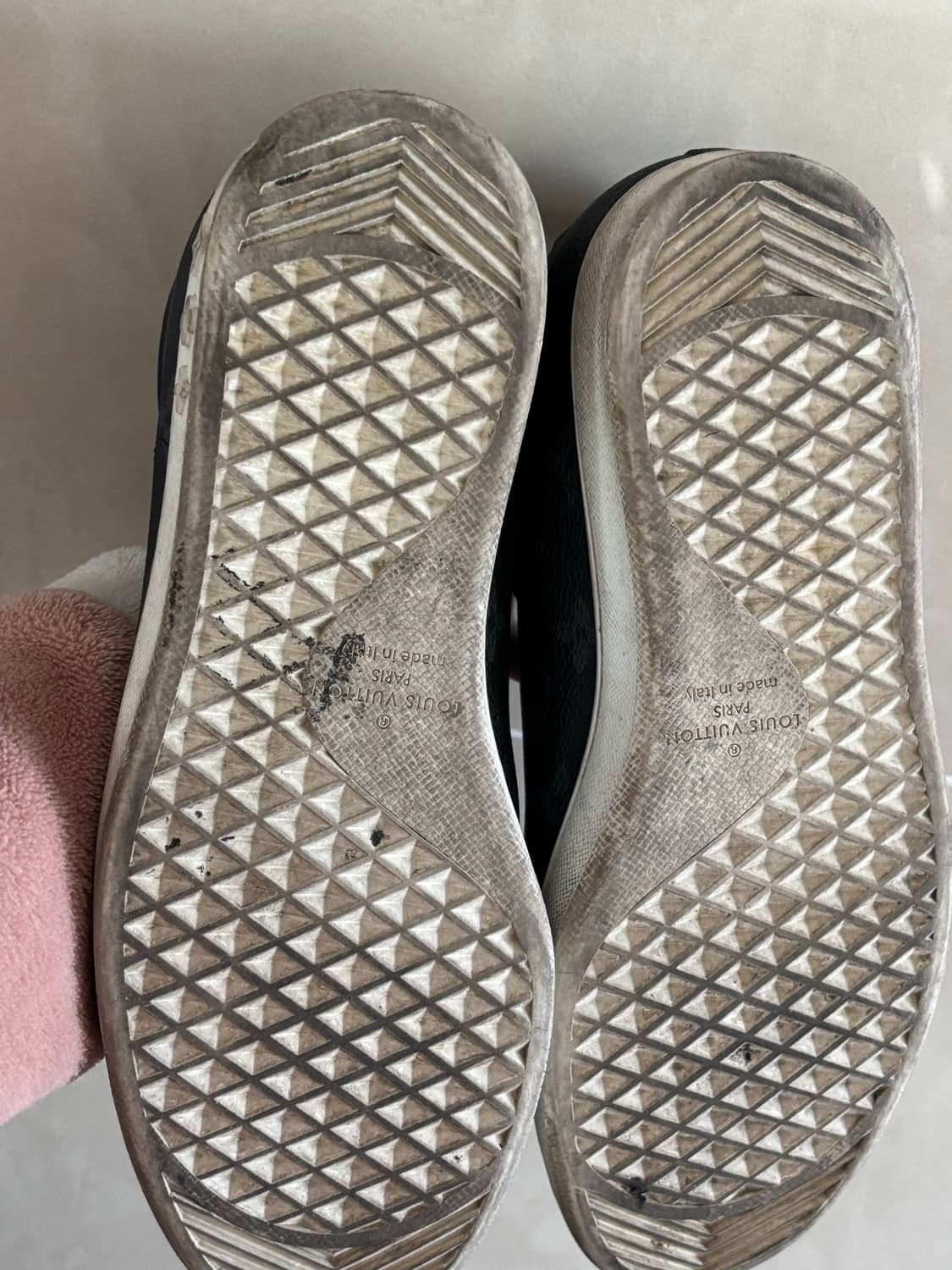 루이비통 모노그램 스니커즈 신발 남성 상품이미지3