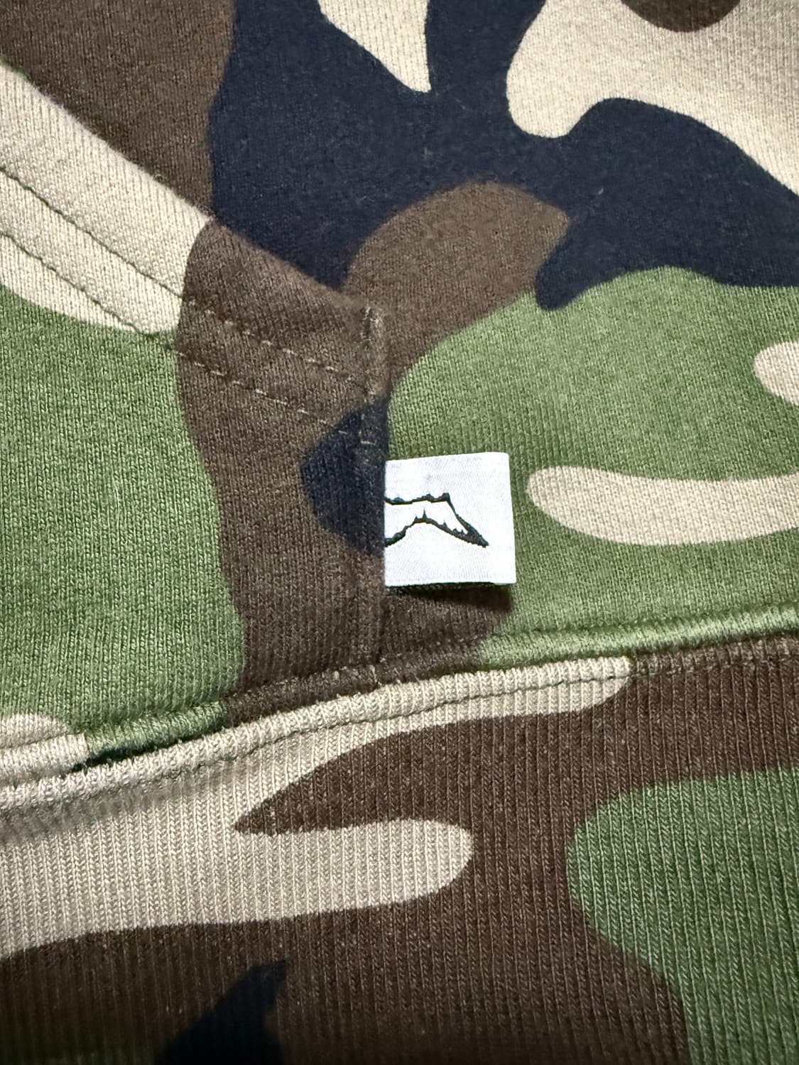 아킴보클럽 후드티 우드랜드 카모 L 상품이미지3