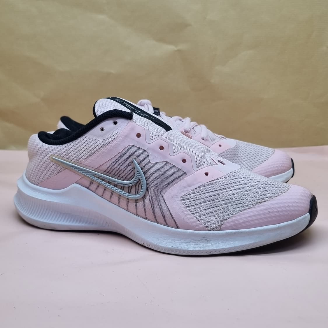 나이키 다운시프터11 여성런닝화235 상품이미지1