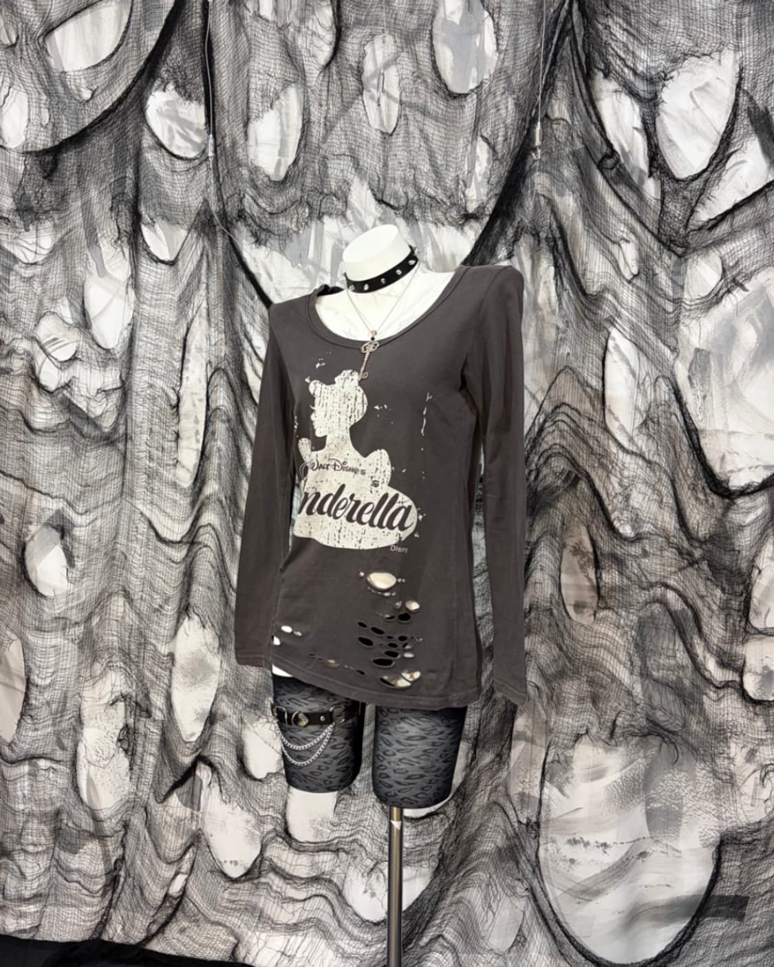 Y2K Distressed Damage long sleeve 상품이미지1