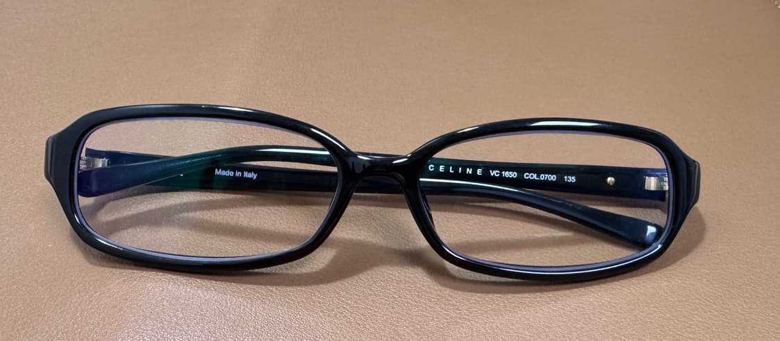 셀린느 안경(블루라이트 렌즈 맞춰놓은 상태) 상품이미지2