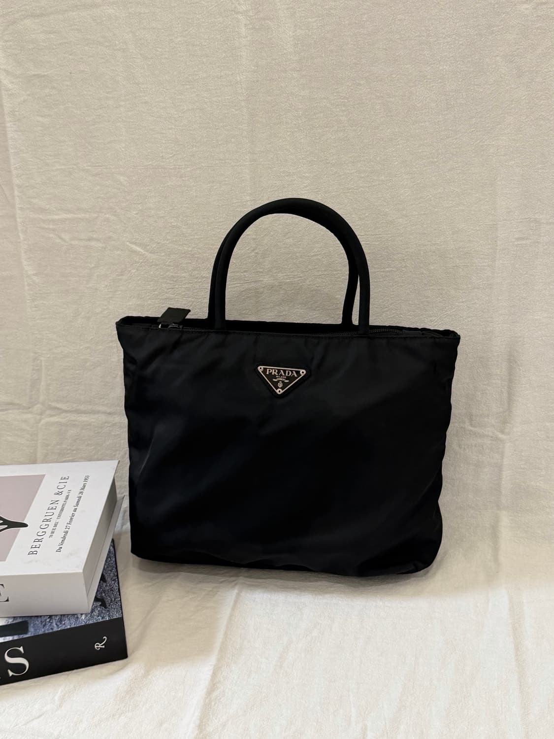 정품 프라다 포코노 나일론 블랙 토트백 핸드백 상품이미지1