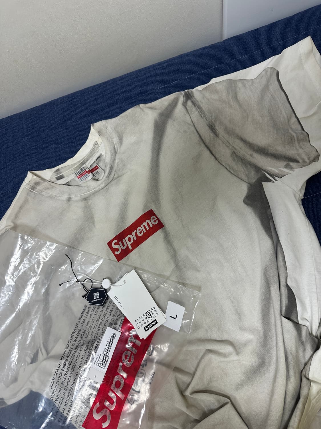 풀구성  슈프림 x 마르지엘라 박스로고 반팔티 화이트 L 상품이미지1