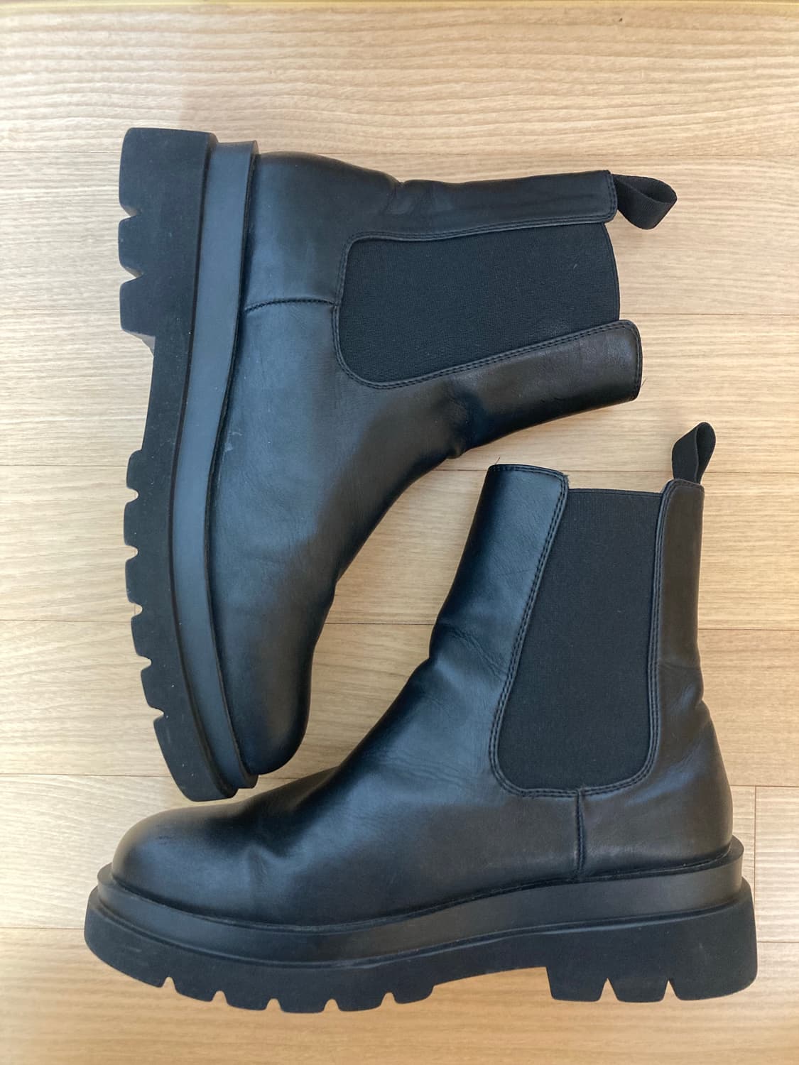 United Arrows 블랙 첼시부츠 상품이미지1