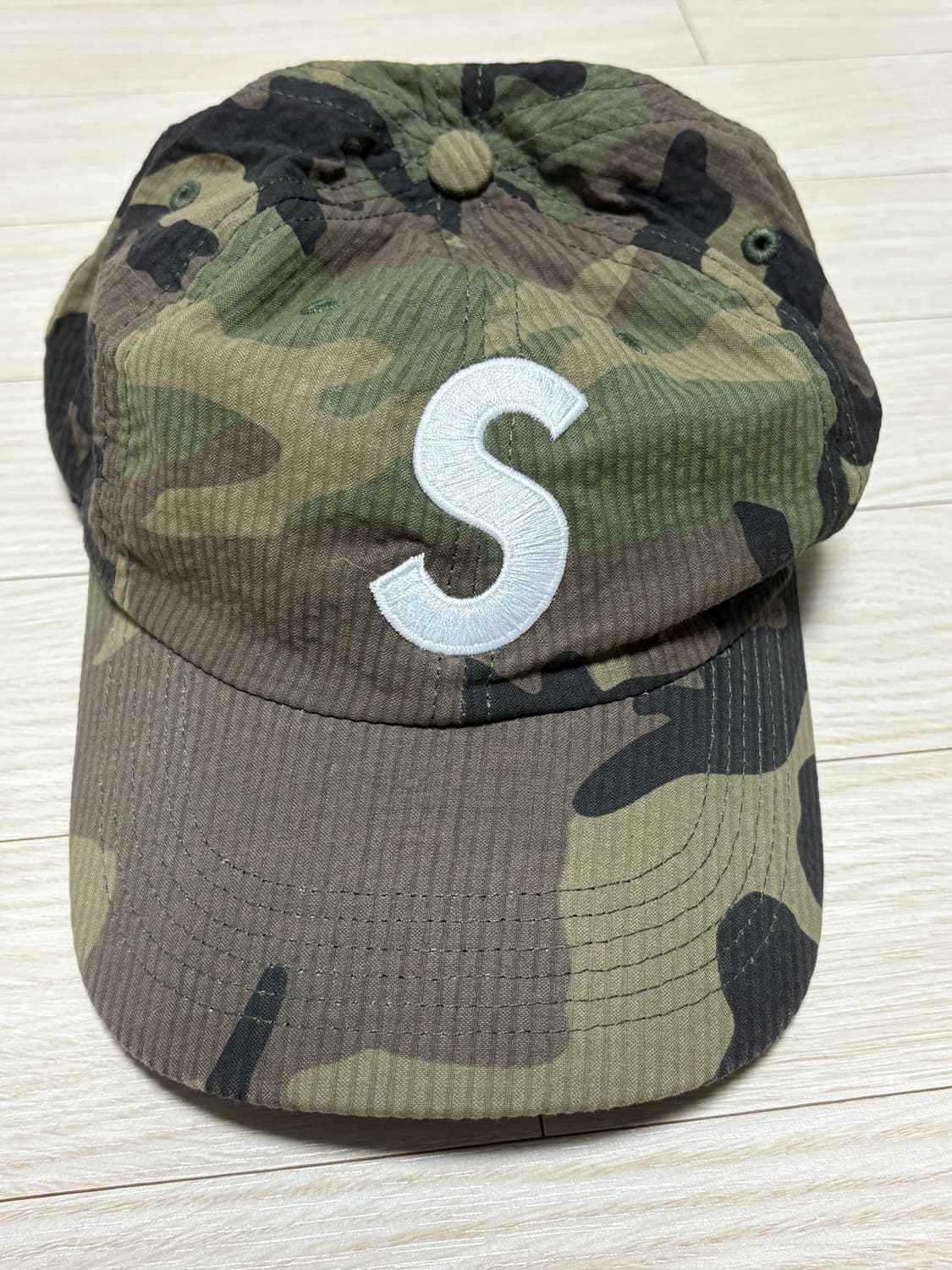 슈프림 시어서커 S 로고 6-패널 우드랜드 카모 - 24SS 상품이미지1