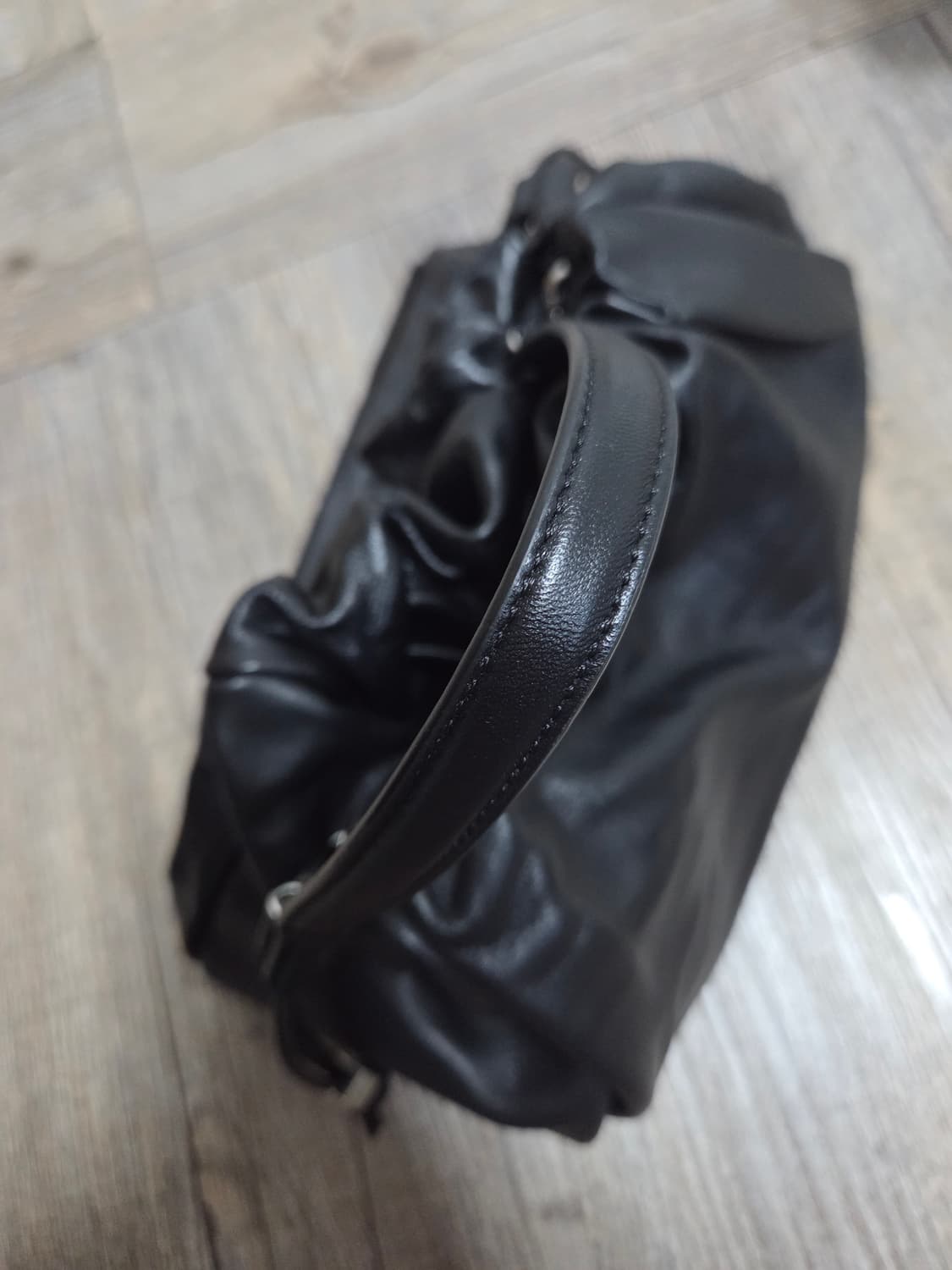 구호 양가죽 토트백 상품이미지5