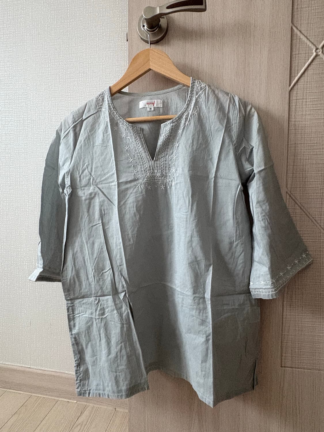 꽃 자수 블라우스 상품이미지1