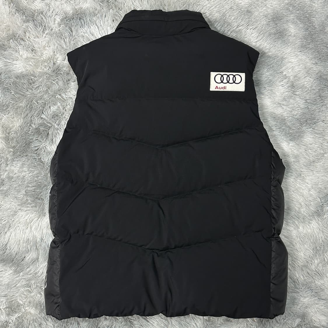 데상트 아우디 스위스 레플리카 패딩조끼 XXL 상품이미지4