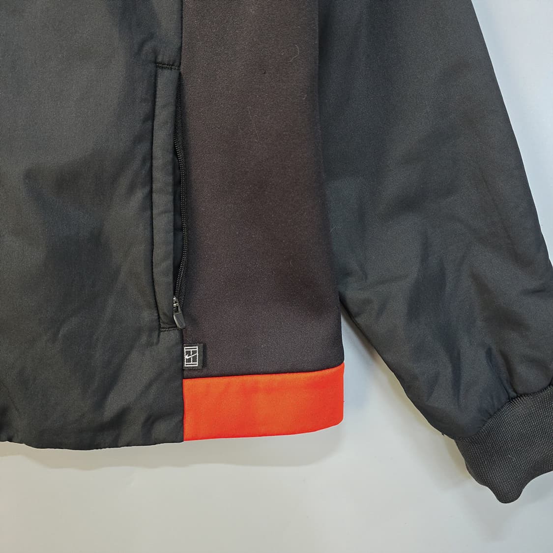 나이키(NIKE) 클라이마핏 트레이닝 집업 블랙레드 85 상품이미지4