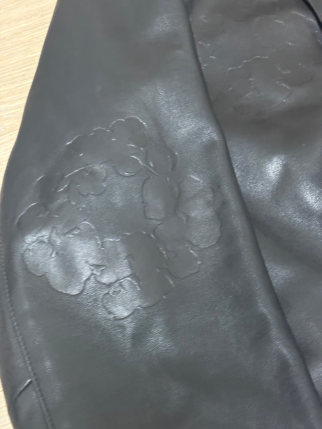 데님티어스 Oakland Wreath Winter Leather Coat 상품이미지4