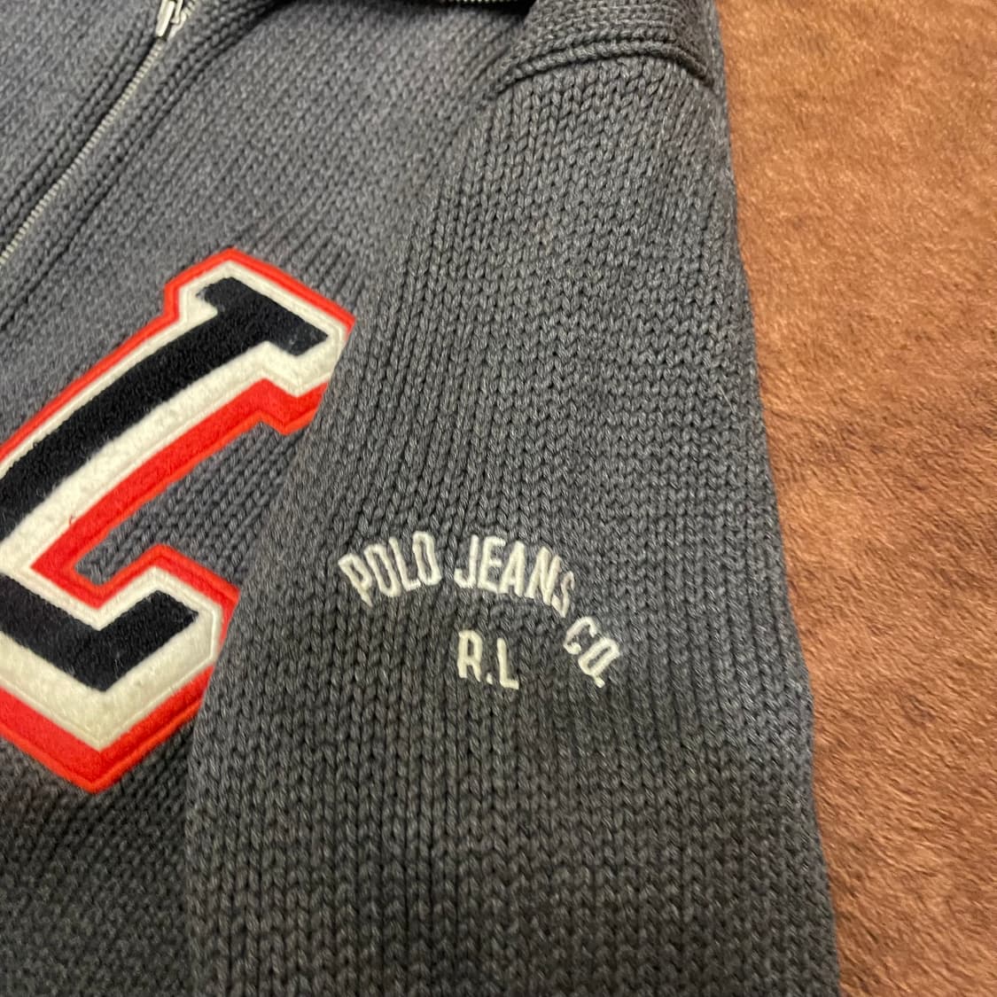 폴로 레터링 니트자켓 상품이미지4