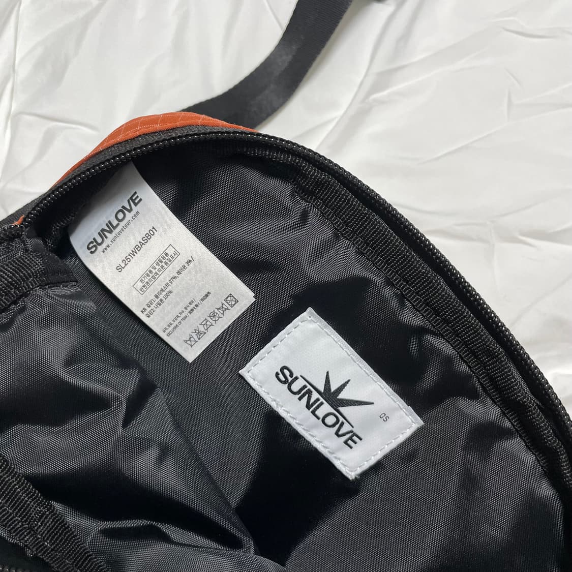 썬러브 가방 페블 웨이스트백 오렌지 그리드 상품이미지6