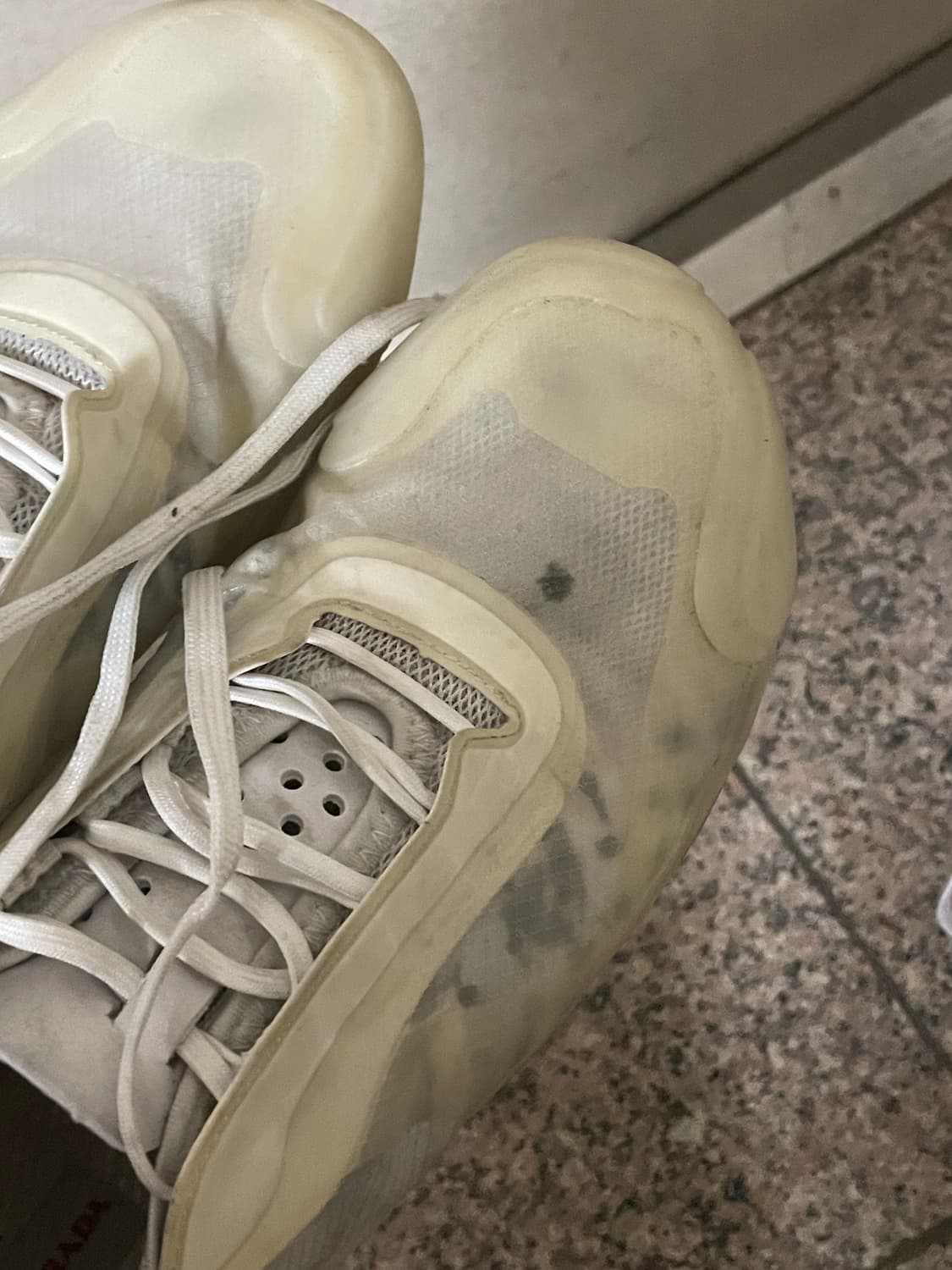 아디다스 프라다 루나로사 270 상품이미지2