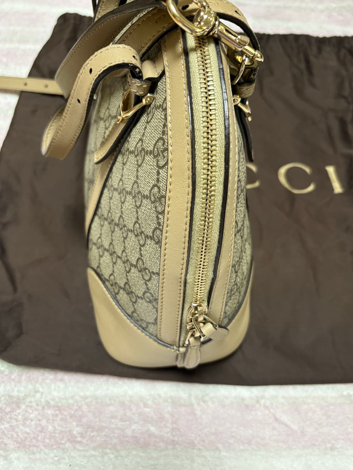 구찌 Gucci GG Supreme Dome Bag (백화점 정품) 상품이미지4