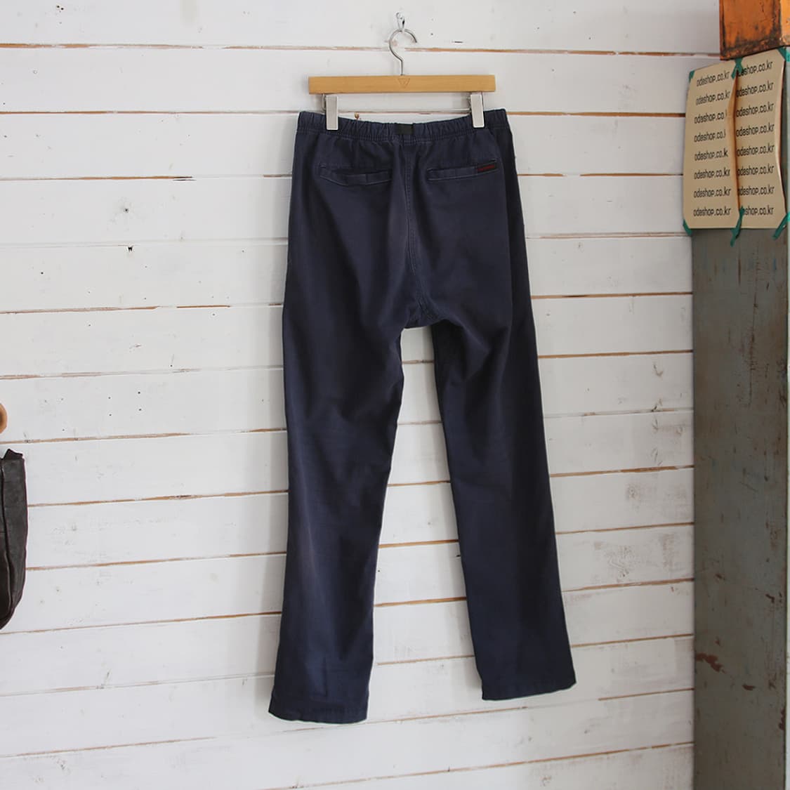 (착용컷) GRAMICCI NN 팬츠 (남성용 L) 상품이미지2