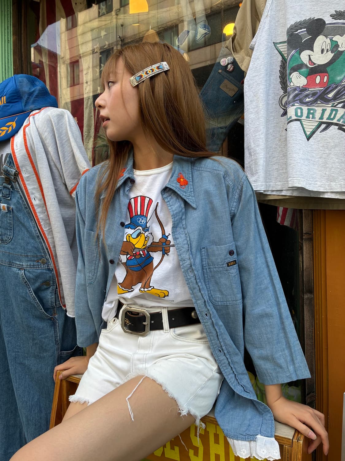 70s Lee Flower Embroidery Chambray Shirt 상품이미지1
