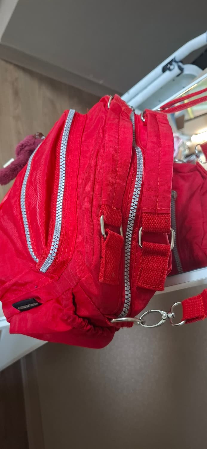 키플링 레드 크로스백 + 키링 상품이미지2