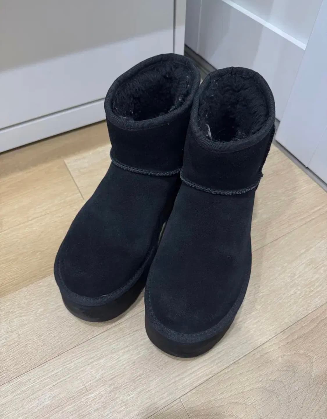 어그 ugg 플랫폼 블랙 8사이즈 상품이미지4