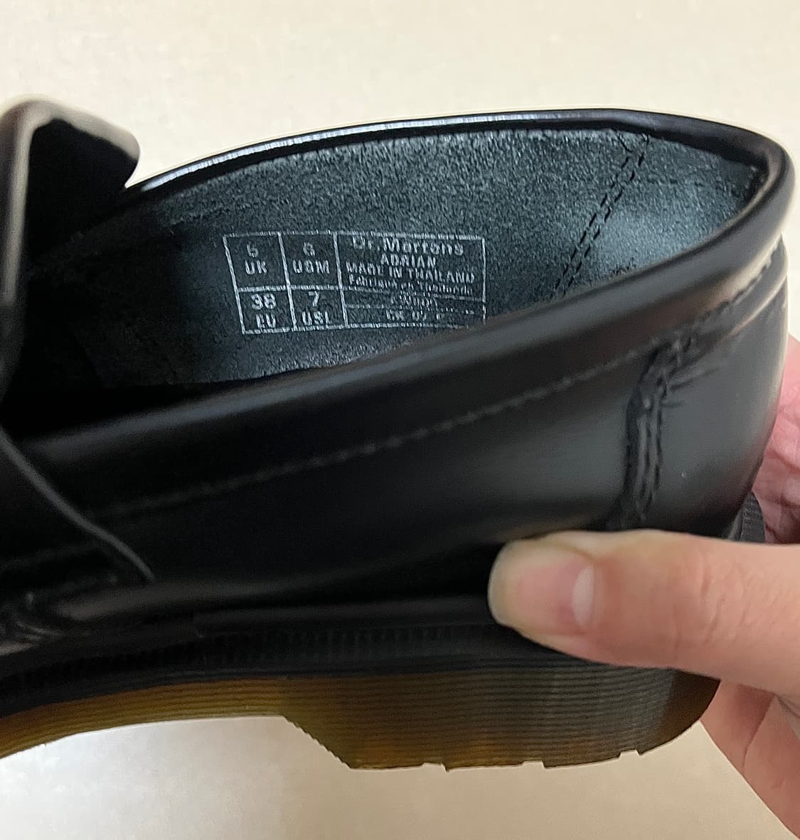 닥터마틴 아드리안 블랙 태슬 로퍼 240 (EU38) 상품이미지6