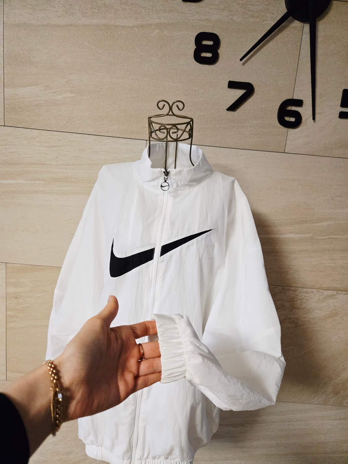 [m] 나이키 여성 바람막이 자켓 런닝복 상품이미지3