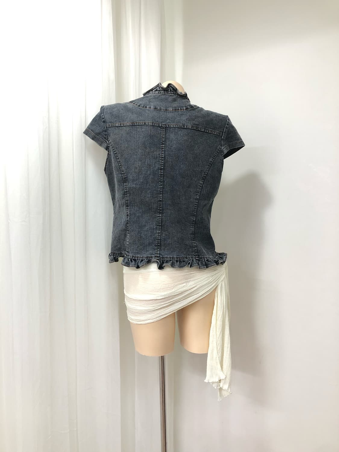 ruffle trim denim short sleeve jacket    상품이미지4