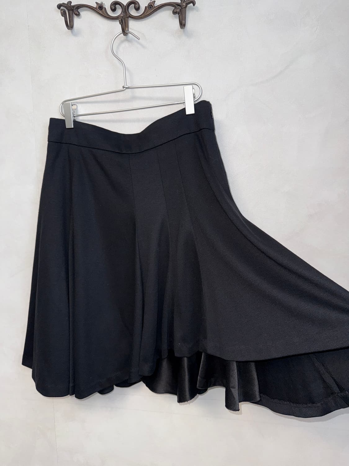 Black unbalanced pleats flare skirt 상품이미지2