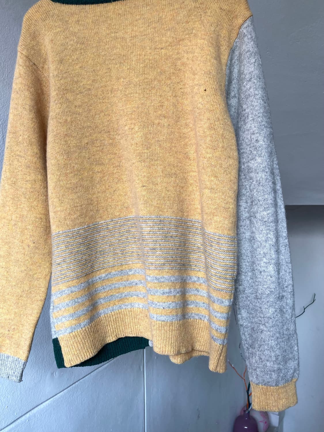 울 배색 세미 크롭 가디건 상품이미지7