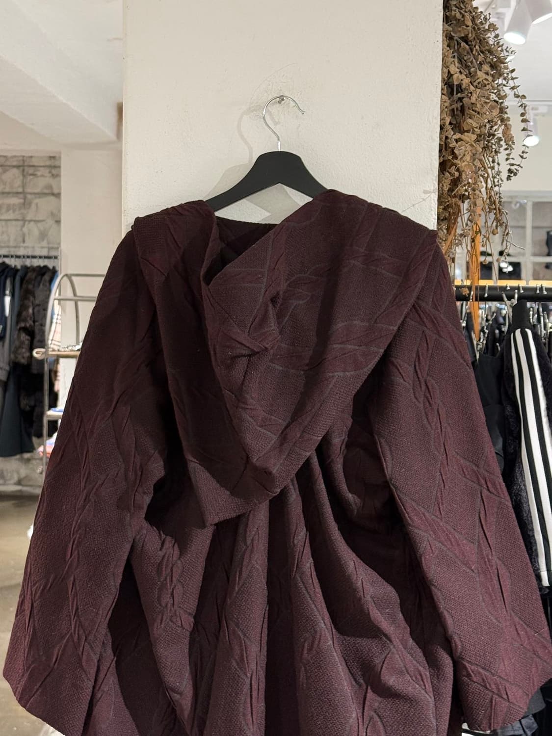 비비안 웨스트우드 레드라벨 버건디 orb 버튼 자카드 코트  상품이미지5